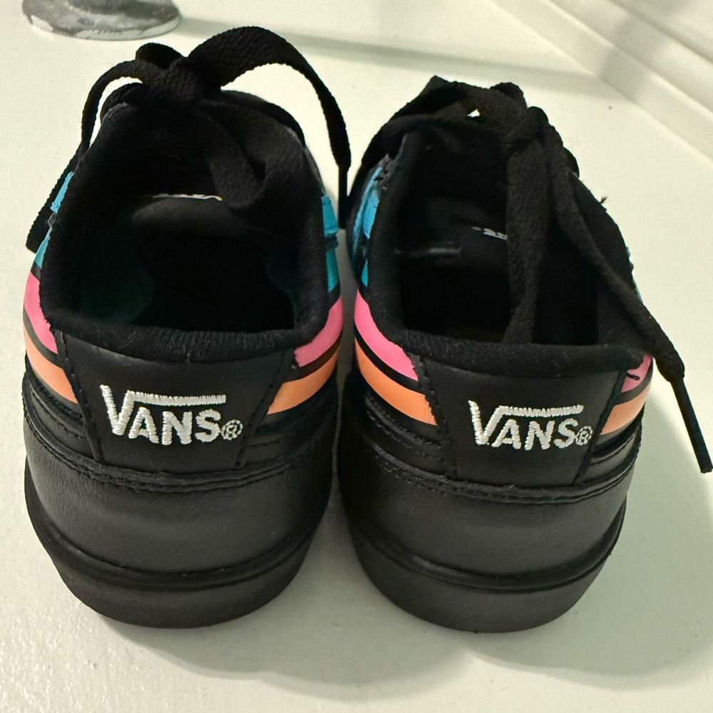 Vans lowland Cc (Fader) black/Multi Men’s size 4.0 Women’s size 5.5 NWOT